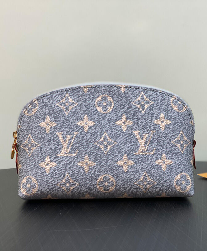 Louis Vuitton Pochette Cosmetique PM M12440 Gray